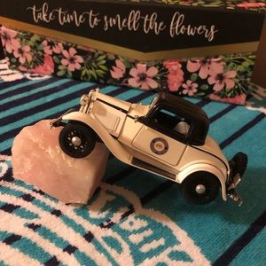 ARKO 1932 Ford Three Window Coupe Diecast 1:32